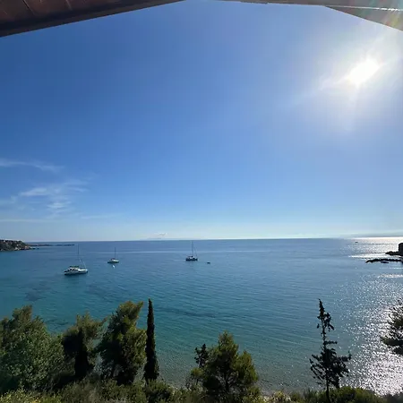 Hotel Deep Blue